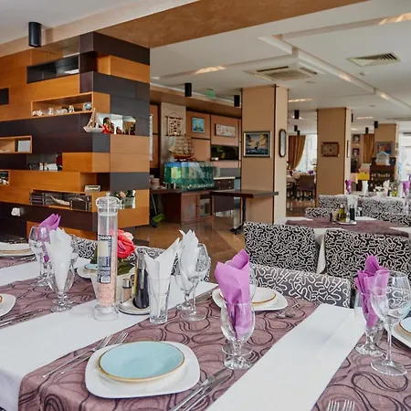 Hotel de apartamente Rose Gardens Boutique By Asteri 4*