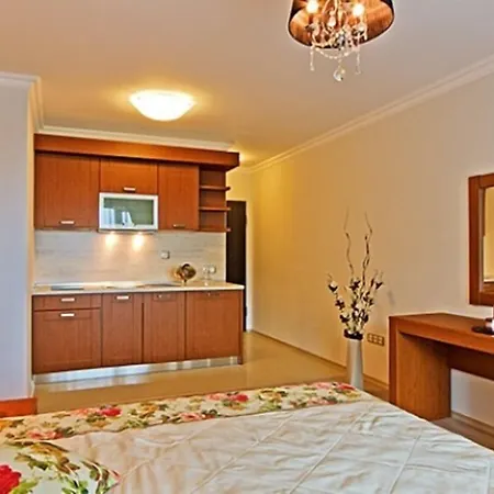 Hotel de apartamente Rose Gardens Boutique By Asteri 4*