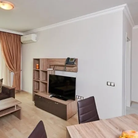 Hotel de apartamente Rose Gardens Boutique By Asteri 4*